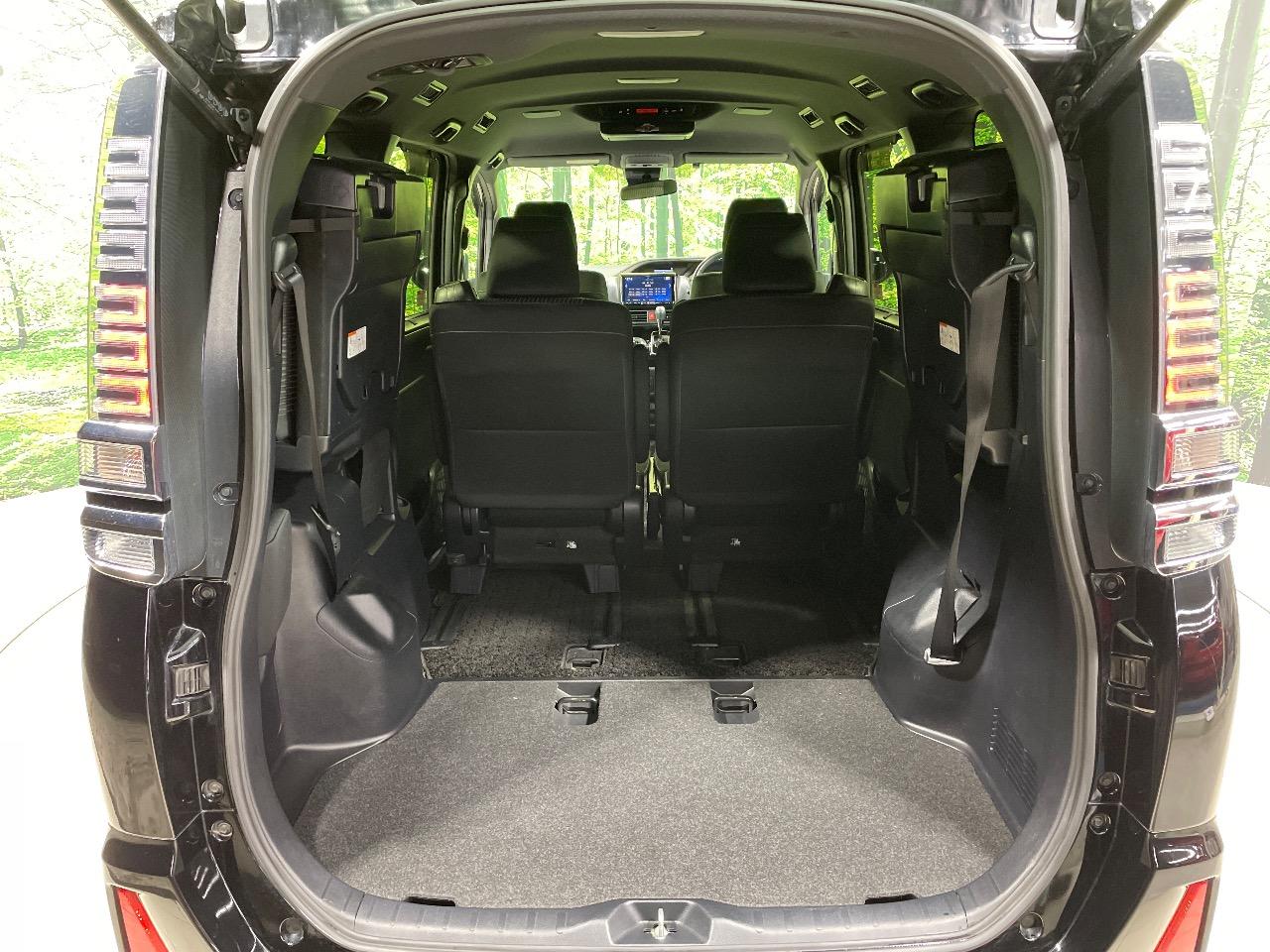 2018 TOYOTA VOXY | YAMAGIN CORPORATION