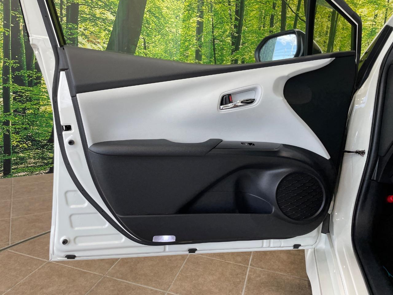 2016 TOYOTA PRIUS | YAMAGIN CORPORATION