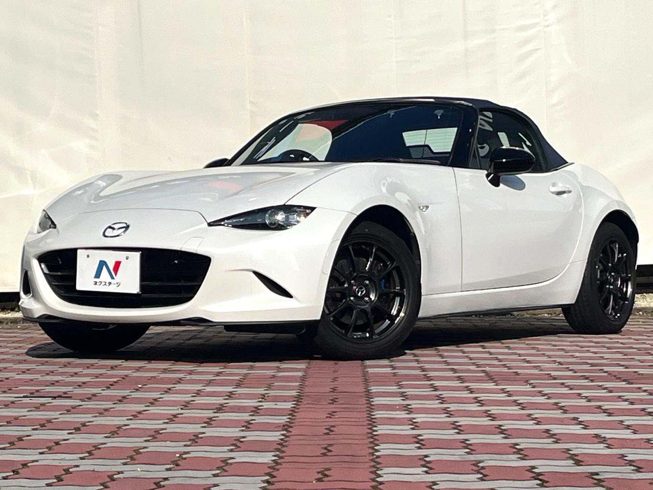 ROADSTER