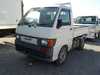 It is a picture of the white daihatsu hijet truck in 1996,Sub Photo 15 Stock No.Y011316