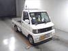 It is a picture of the white mitsubishi minicab in 2002,Sub Photo 0 Stock No.Y013474