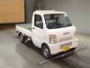 It is a picture of the white suzuki carry  in 2005,Sub Photo 0 Stock No.Y013741