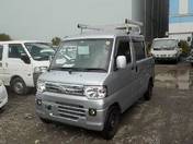 It is a picture of the silver mitsubishi minicab deck van in 2013,First Photo Stock No.Y014319