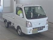 It is a picture of the white nissan nt100 clipper in 2018,First Photo Stock No.Y014366