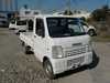 It is a picture of the white suzuki carry  truck in 2002,Sub Photo 0 Stock No.Y014463