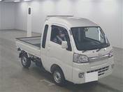 It is a picture of the white daihatsu hijet  in 2018,First Photo Stock No.Y015495