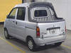 It is a picture of the silver daihatsu hijet in 1999,Sub Photo 1 Stock No.Y015828
