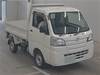 It is a picture of the white daihatsu hijet  in 2016,Sub Photo 0 Stock No.Y016149