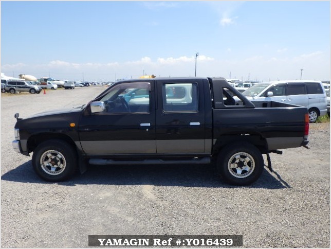 1993 Daihatsu Hijet Truck S82P 2WD - Car Price $2,717