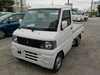 It is a picture of the white mitsubishi minicab truck in 2001,Sub Photo 1 Stock No.Y016527
