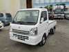 It is a picture of the white suzuki carry truck in 2017,Sub Photo 1 Stock No.Y016997