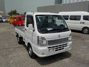 It is a picture of the white suzuki carry truck in 2018,First Photo Stock No.Y017567