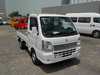 It is a picture of the white suzuki carry truck in 2018,Sub Photo 0 Stock No.Y017567