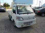 It is a picture of the white daihatsu hijet  scissors dump in 2012,First Photo Stock No.Y018125