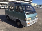 It is a picture of the two-tone daihatsu atrai passenger van in 1992,First Photo Stock No.Y018685