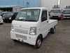 It is a picture of the white suzuki carry truck in 2011,Sub Photo 1 Stock No.Y019107