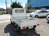It is a picture of the white suzuki carry truck in 2004,Sub Photo 3 Stock No.Y019144