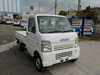 It is a picture of the white suzuki carry truck in 2006,Sub Photo 0 Stock No.Y020118