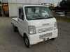 It is a picture of the white suzuki carry truck in 2002,Sub Photo 0 Stock No.Y020122