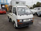 It is a picture of the white daihatsu hijet truck in 1995,First Photo Stock No.Y020203