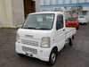 It is a picture of the white suzuki carry truck in 2002,Sub Photo 1 Stock No.Y020365