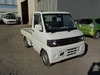 It is a picture of the white mitsubishi minicab  truck in 2002,Sub Photo 0 Stock No.Y021079