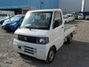 It is a picture of the white nissan clipper truck in 2003,Sub Photo 1 Stock No.Y021103