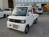 It is a picture of the white nissan clipper  truck in 2004,Sub Photo 1 Stock No.Y021187