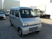 It is a picture of the silver suzuki every passenger van in 2005,First Photo Stock No.Y021398