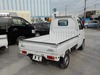 It is a picture of the white suzuki carry truck in 2001,Sub Photo 2 Stock No.Y021505