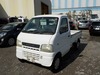 It is a picture of the white suzuki carry truck in 2001,Sub Photo 1 Stock No.Y022004
