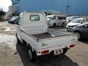 It is a picture of the white suzuki carry truck in 2001,Sub Photo 3 Stock No.Y022004