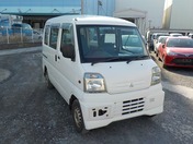 It is a picture of the white mitsubishi minicab passenger van in 2000,First Photo Stock No.Y022054