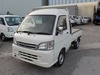 It is a picture of the white daihatsu hijet jumbo in 2009,Sub Photo 1 Stock No.Y022104