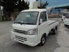 It is a picture of the white daihatsu hijet truck in 2005,Sub Photo 1 Stock No.Y022241