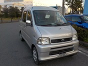 It is a picture of the silver daihatsu hijet  deck van in 2003,First Photo Stock No.Y022306