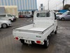 It is a picture of the white suzuki carry truck in 2003,Sub Photo 2 Stock No.Y022432