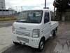 It is a picture of the white suzuki carry truck in 2004,Sub Photo 1 Stock No.Y022477