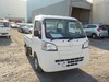 It is a picture of the white daihatsu hijet dump in 2019,Sub Photo 1 Stock No.Y022512