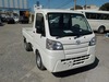 It is a picture of the white daihatsu hijet  truck in 2018,Sub Photo 0 Stock No.Y022531