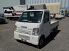 It is a picture of the white suzuki carry truck in 2005,Sub Photo 1 Stock No.Y022552