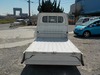 It is a picture of the white suzuki carry truck in 2005,Sub Photo 4 Stock No.Y022552