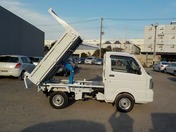 It is a picture of the white suzuki carry dump in 2019,First Photo Stock No.Y022602