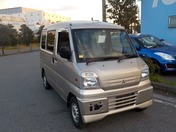 It is a picture of the silver mitsubishi minicab passenger van in 2000,First Photo Stock No.Y022685