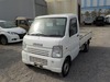 It is a picture of the white suzuki carry truck in 2004,Sub Photo 1 Stock No.Y022721
