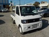 It is a picture of the white nissan clipper truck in 2004,Sub Photo 0 Stock No.Y022722