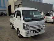 It is a picture of the white suzuki carry jumbo in 2018,First Photo Stock No.Y022965
