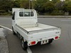 It is a picture of the white suzuki carry truck in 2006,Sub Photo 3 Stock No.Y023564