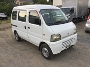 It is a picture of the white suzuki every passenger van in 2005,First Photo Stock No.Y024375