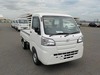 It is a picture of the white daihatsu hijet dump in 2019,Sub Photo 1 Stock No.Y024871
